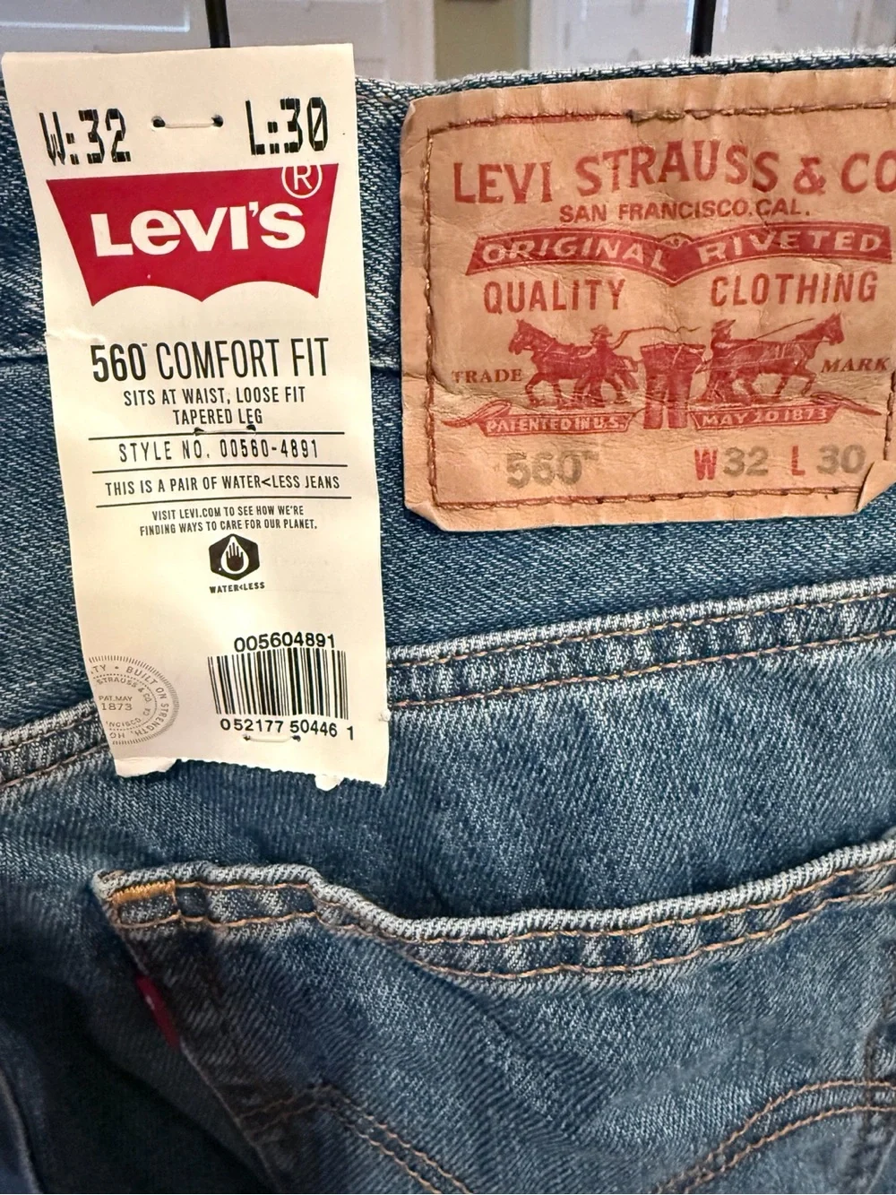 Classic Levi’s 560 Comfort Fit Jeans 32x30 NWT 2011 Deadstock Loose Tapered